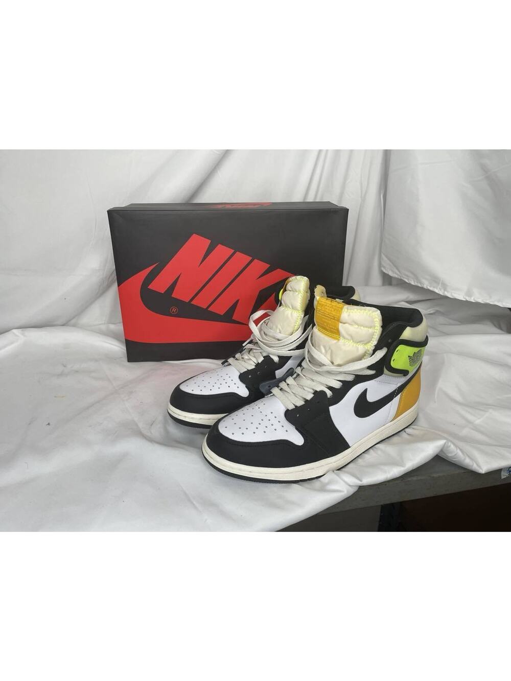 Nike Air Jordan 1 Retro High OG White Volt US Men Size 10 SPB SJ 325092